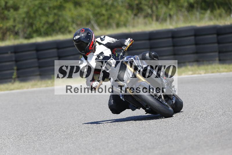 Archiv-2025/48 25.08.2025 Cornu Master School ADR/rot-rouge/112